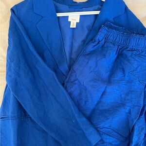 Vibrant Blue Blazer and Shorts Set